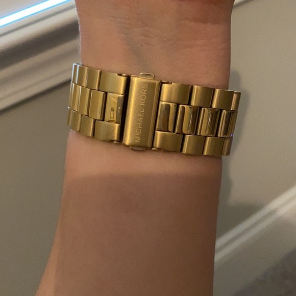 Watch - Picture 2 of 7